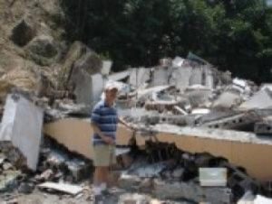 Liu on the site of May 2008 Wenchuan earthquake in the Sichuan province of China, where more than 90,000 people died. Credit: Image courtesy of University of Missouri-Columbia