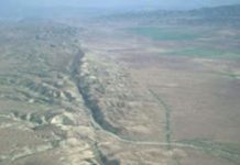 Earthquakes: Water as a Lubricant