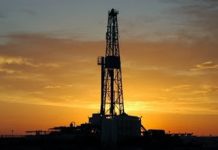 UT researchers use simple scaling theory to better predict gas production in barnett shale wells