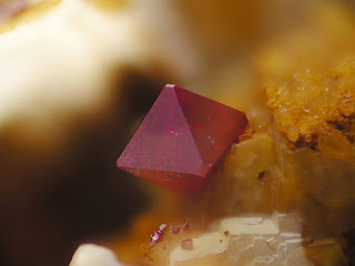 Cuprite: Mineral information, data and localities.