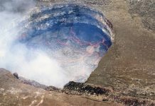 Closely watched Hawaii lava flow stalls