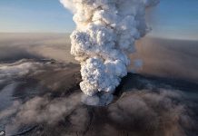 Volcanic ash clouds can cross Atlantic Ocean