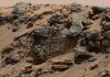 Dust-covered ice glaciers found on Mars