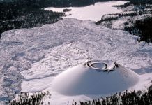 Explosive volcanoes fueled by water