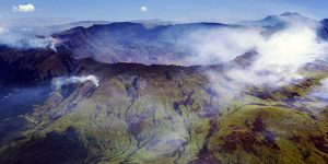 Volcanic eruptions How bubbles-GeologyPage