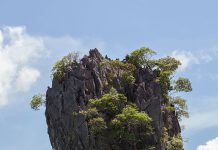 Ko Tapu Rock “James Bond Island”
