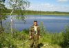 Ecological method for cleaning oil from lakes