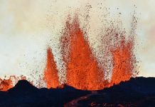 Record-breaking volcanic kettle on Iceland explored