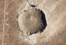 Cataclysm at Meteor Crater: Crystal sheds light on Earth, moon, Mars