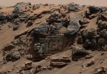 Rover findings indicate stratified lake on ancient Mars