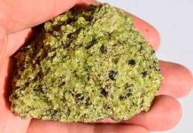 Conductivity key to mapping water inside Earth