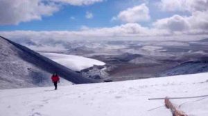 A joint research team from the United States and China ventured to the Guliya Ice Cap in Tibet in 2015