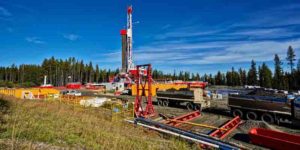 A UAlberta researcher is the first to link the likelihood of earthquakes caused by hydraulic fracturing to the location of well pads and volume of liquid used in the process.