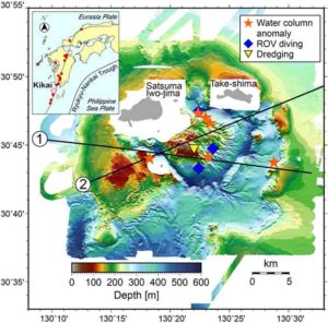 Underwater terrain revealed by the survey and points surveyed.