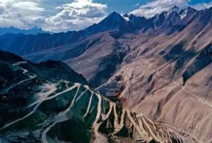 Earth's youngest banded iron formation in western China.