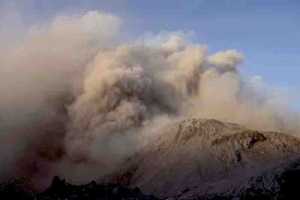The Santiaguito volcano: The Santiaguito dome complex in Guatemala regularly spews out plumes of gas and volcanic ash.