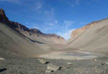 Earliest life may have arisen in ponds, not oceans Don Juan Pond in Antarctica