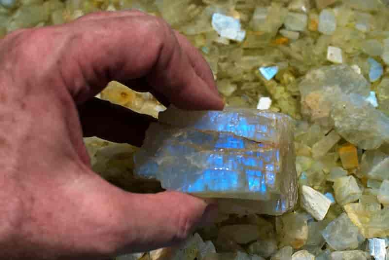 moonstone mineral information