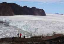 Tsunami signals to measure glacier calving in Greenland The calving front of Bowdoin Glacier in northwestern Greenland, where icebergs are discharged and ice under the water melts.