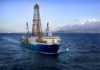 Deep-sea sediments reveal solar system chaos: An advance in dating geologic archives Research vessel JOIDES Resolution off the coast of Hawaii. Credit: International Ocean Discovery Program.
