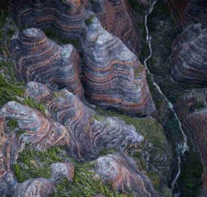 Arial view of the Bungle Bungle range, May 2016. Credit: Creative Commons Attribution-Share Alike 4.0 International license. Nichollas Harrison