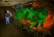 World’s Largest Fluorescent Rock Found in New Jersey Inside the Rainbow Tunnel. Credit: Jeff Glover