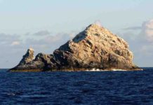 Researchers reveal largest and hottest shield volcano on Earth The only remnants of Pūhāhonu that are above sea level (Gardner Pinnacles). Credit: NOAA