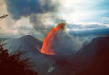 Crystals may help reveal hidden Kilauea Volcano behavior A lava fountain during the 1959 eruption of Kilauea Iki. Credit: USGS