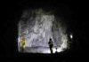 Clues from soured milk reveal how gold veins form McGill Colloidal Au research team study a mineralized (gold-bearing) vein underground at the Brucejack mine. Credit: Duncan McLeish