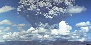 During the eruption of Mount Pinatubo in June 1991, large quantities of ash particles were ejected into the stratosphere. The eruption’s impact on the climate lasted for years. (Bild: Dave Harlow, USGS) 