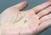 An ocean inside Earth? Water hundreds of kilometers down The diamond from Botswana revealed to the scientists that considerable amounts of water are stored in the rock at a depth of more than 600 kilometres. Photo: Tingting Gu, Gemological Institute of America, New York, NY, USA