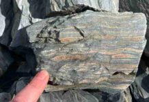 New results reveal surprising behavior of minerals deep in the Earth Boudinage in brecciated dolostone rocks of the Panamint Range (Wildrose Area, Death Valley National Park). New research shows that periclase is stronger than bridgmanite in earth's lower mantle, analogous to boudins developing in rigid ("stronger") rocks among less competent ("weaker") rocks. Credit: Jennifer M. Jackson, Caltech