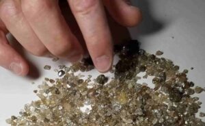 Superdeep diamonds that originate hundreds of kilometers beneath Earth’s surface are like time capsules revealing how they were formed, thanks to unique combinations of minerals trapped inside the diamonds. Credit: University of Alberta