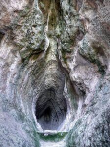 Utroba Cave, Bulgaria