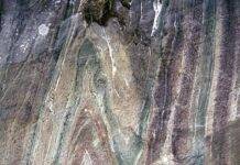Eclogite Folds in Nordfjord, Norway: A Geomorphological Perspective Eclogite Folds in Nordfjord, Norway: A Geomorphological Perspective